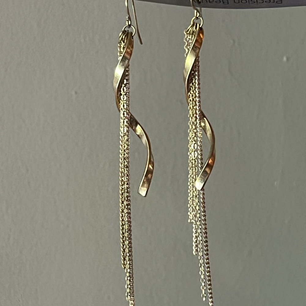 Elegant Gold Dangle Earrings